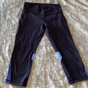 Navy blue cropped lululemon leggings